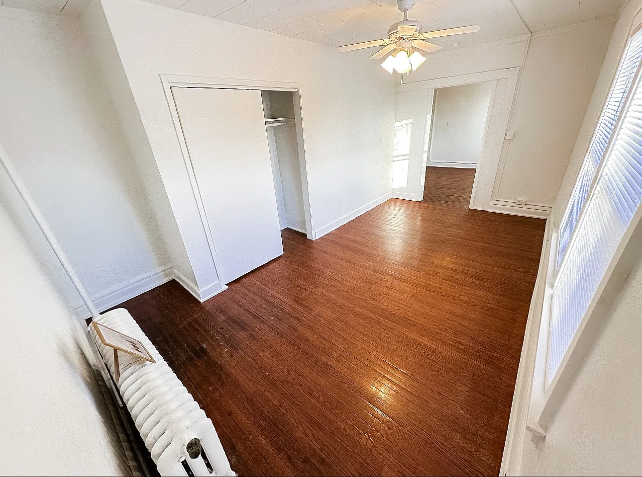 2 bed, 920 sqft, $875 — Photo 4