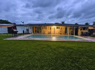 6492 SW 25th St, Miramar, FL 33023