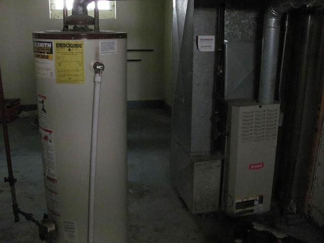2nd image of 4053 N Elmhurst Rd