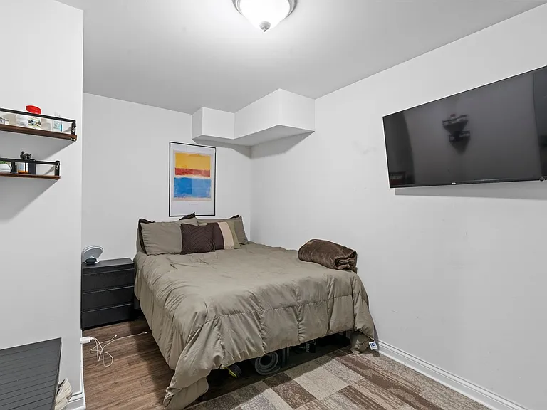 3115 N Sheffield Ave — Photo 29