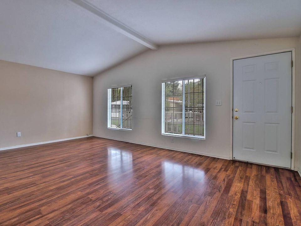 1st image of 67 Timber Cove Dr
