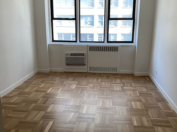 5th image of 435 E 79th St APT 9S