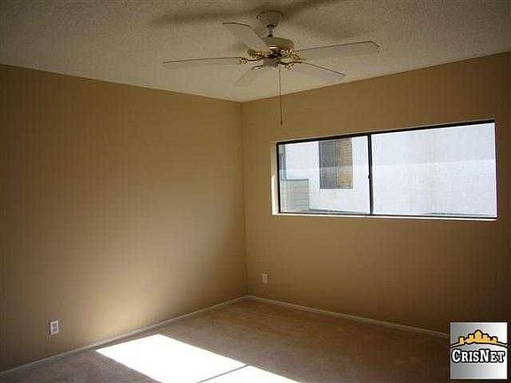 5th image of 23542 Newhall Ave APT 4