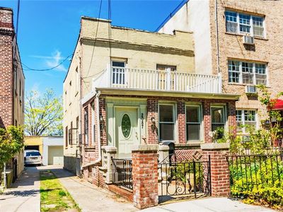 2087 Cedar Ave, Bronx, NY, 10468