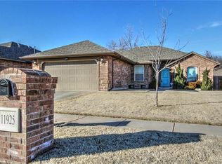 11925 SW 8th St, Yukon, OK 73099