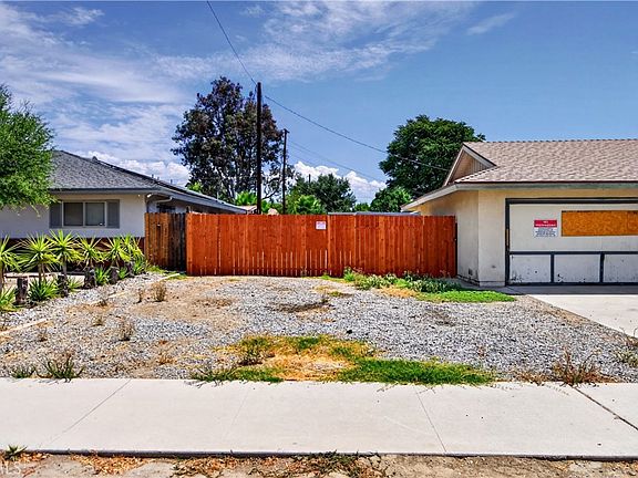 3rd image of 692 S Carmalita St