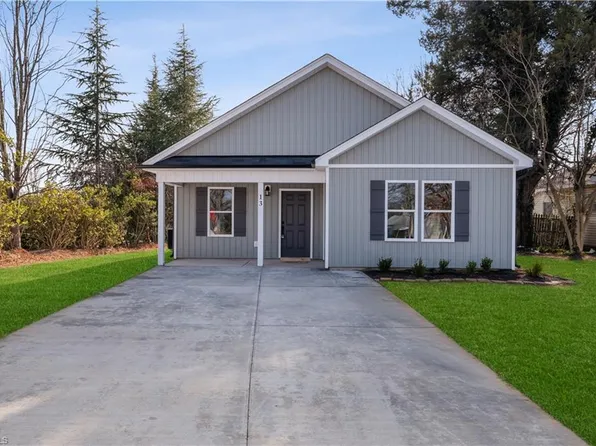 13 Pickard Cir, Lexington, NC 27292