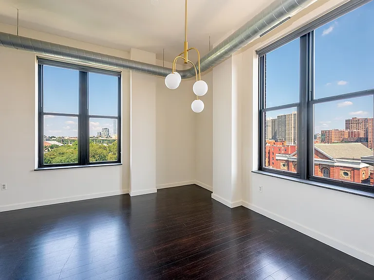 232 Pavonia Ave #717 — Photo 5