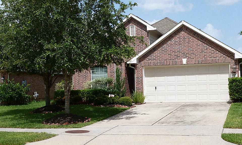 1st image of 2105 Sailwind Dr