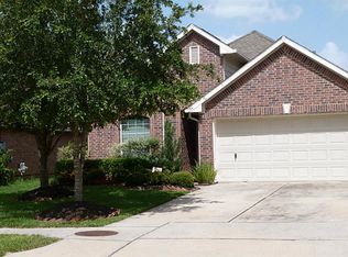 2105 Sailwind Dr, Pearland, TX 77584