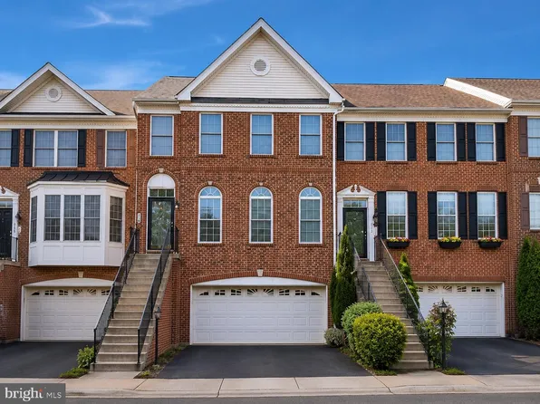 814 Maple Flats Ter, Purcellville, VA 20132