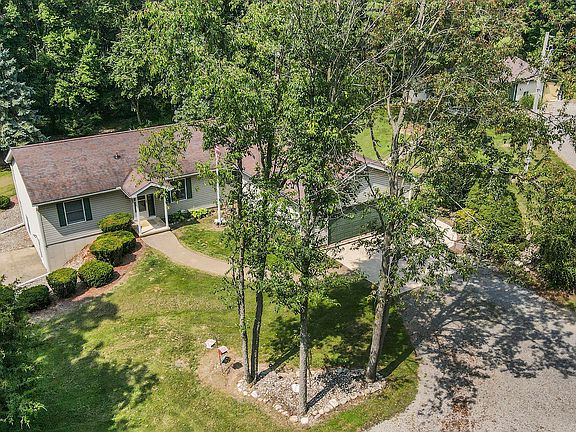 4th image of 10410 Woodland Dr