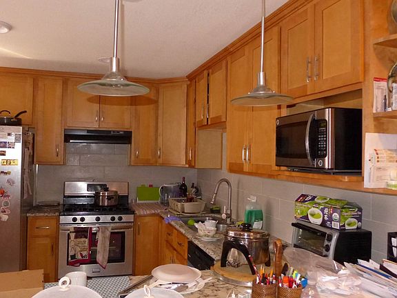 4th image of 2638 Othello Ave