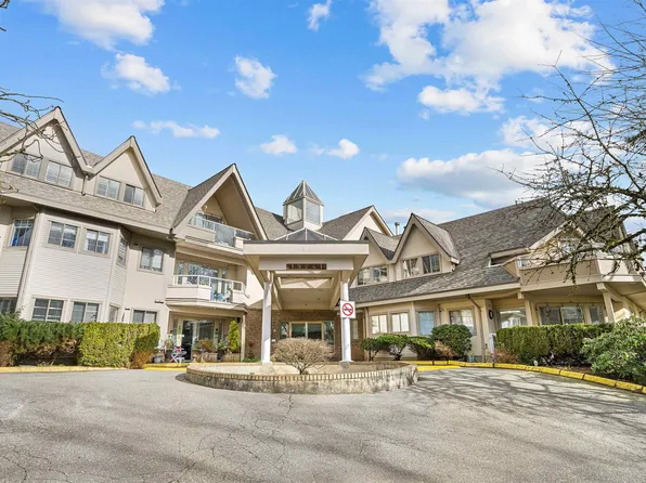 19241 Ford Rd #311, Pitt Meadows, BC V3Y 2N4