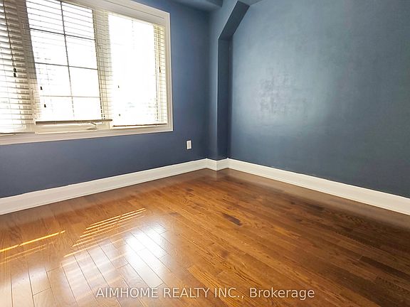 5th image of 40 Raffeix Ln