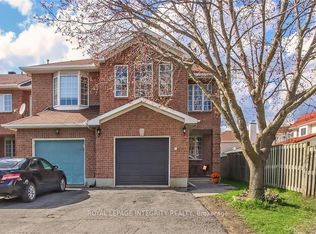 77 Daventry Cres, Ottawa, ON K2J4M8