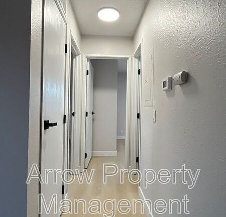 4th image of 515 W Saunders Ave Unit 16