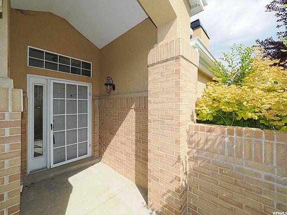 3rd image of 2389 E Summerspring Ln