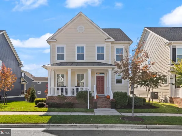 6421 Chessington St, Middle River, MD 21220