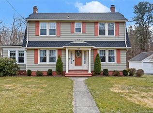 80 Shelton Rd, Trumbull, CT 06611