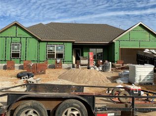 5600 Amber Dr, Springdale, AR 72764