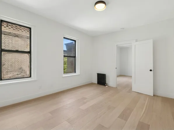835 Riverside Drive 6F image 3 of 6