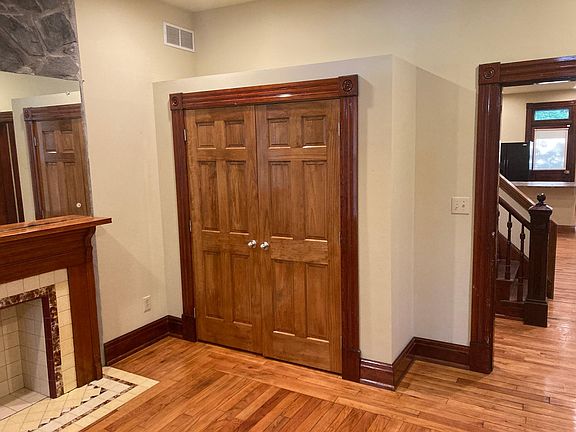5th image of 3226 Glendora Ave