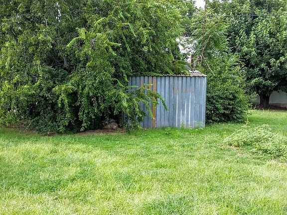 Shed in Backyard