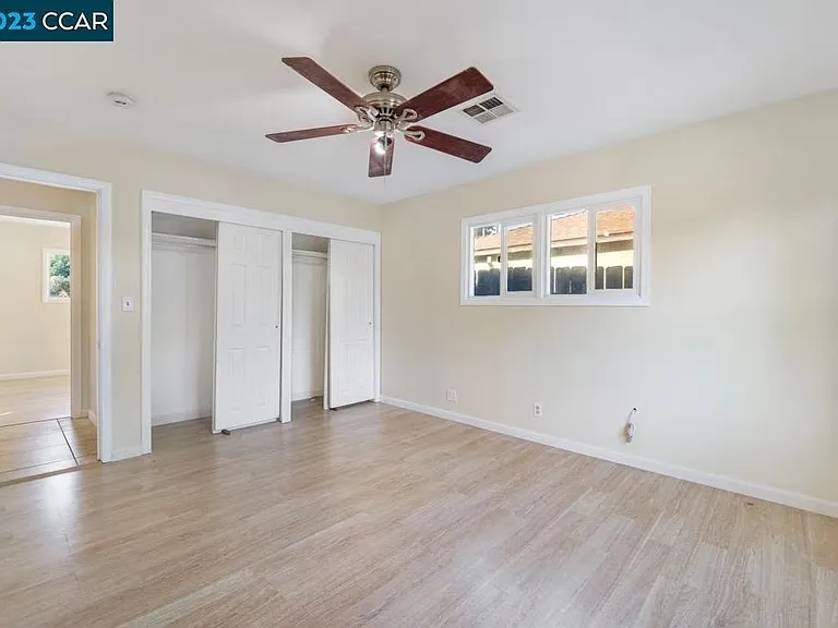 1502 Oakwood Dr — Photo 19