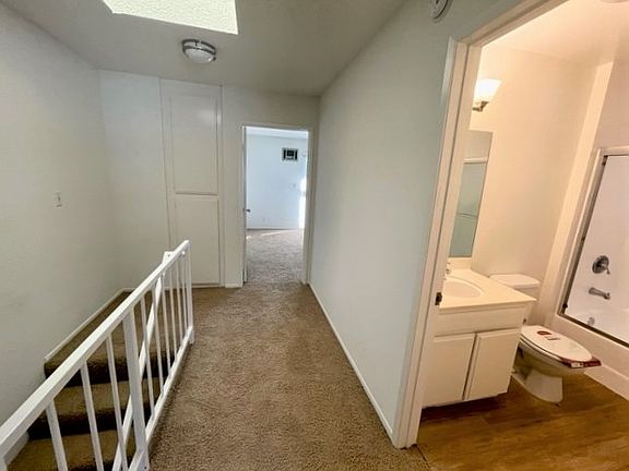 4th image of 3619 Clarington Ave #103
