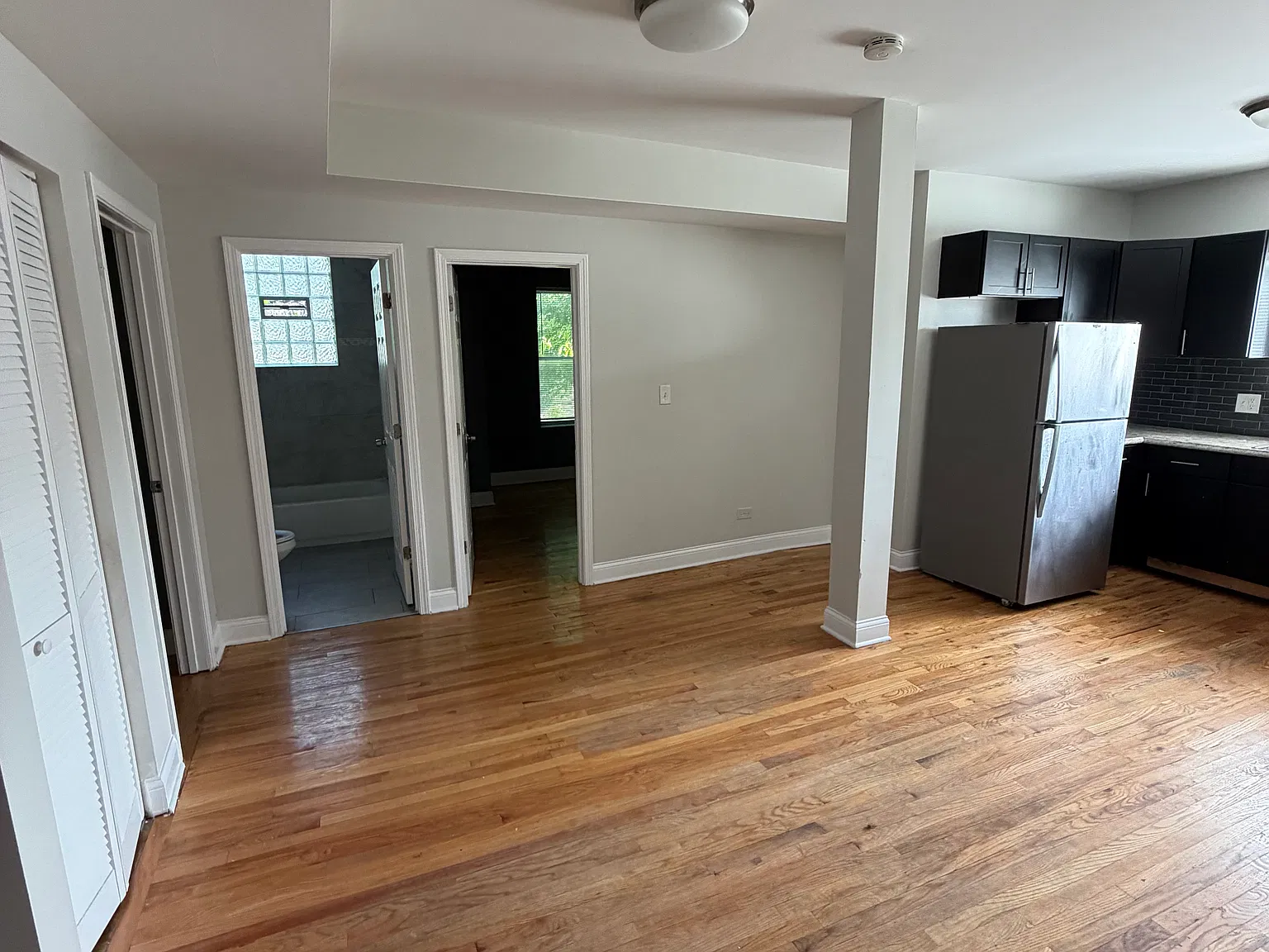 2 bed, $1,600 — Photo 3