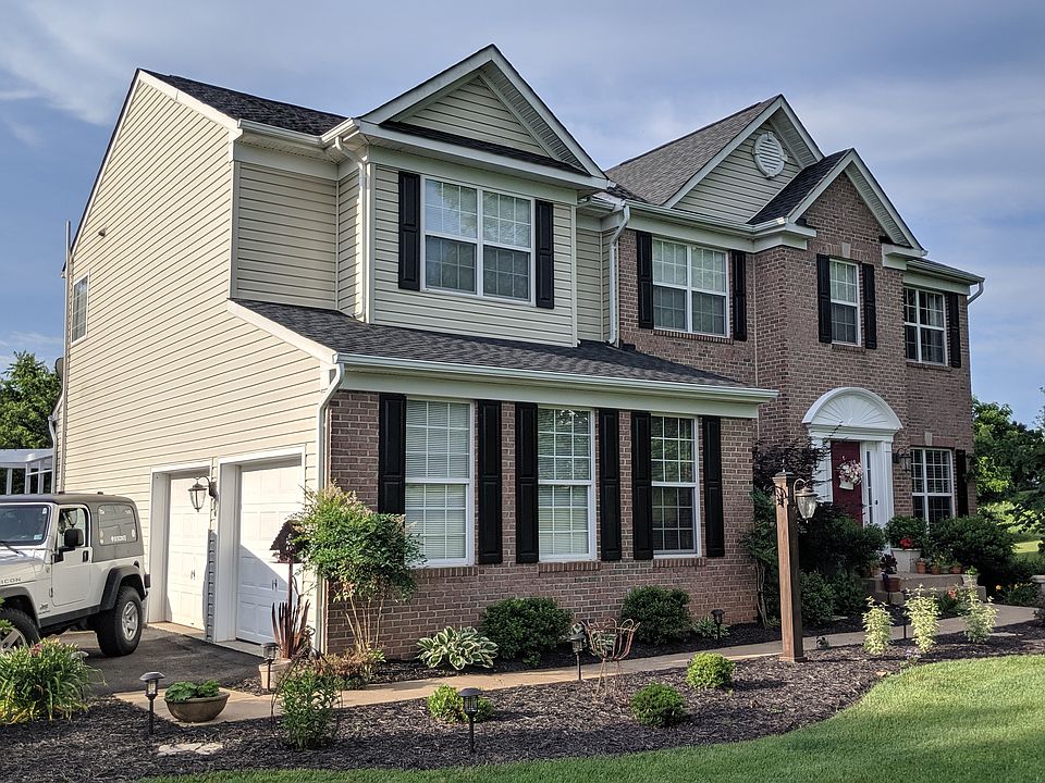 1st image of 17142 Paddington Ct