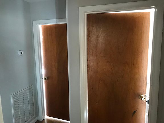 Rooms 1,2 Off of the Living Room Hallway