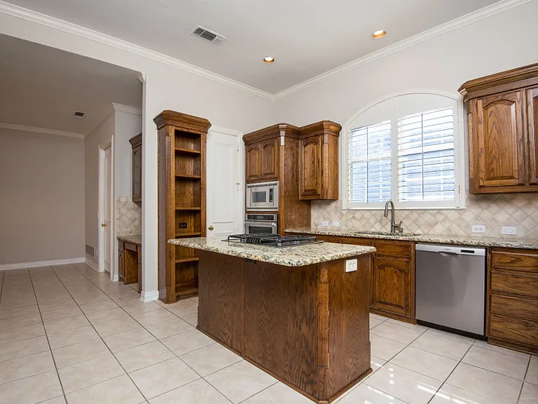 8100 Davidson Dr — Photo 9