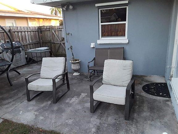 5th image of 2130 Burnice Dr