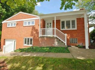 122 Marion Dr, Canonsburg, PA 15317