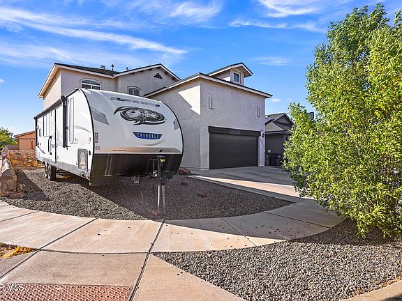 4th image of 3115 Red Orchard Dr