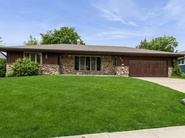 2907 Northwood Dr, Ames, IA 50010