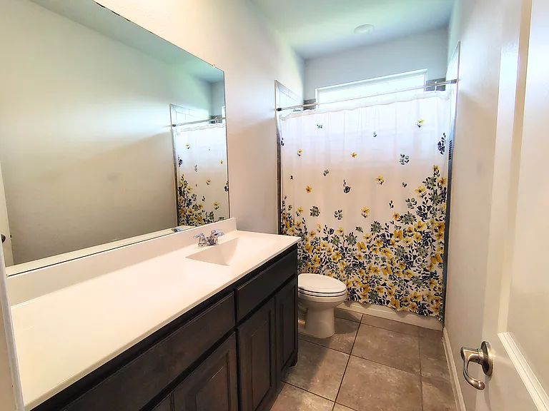 423 Regatta Ln — Photo 10