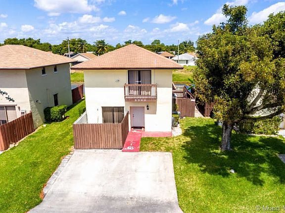 3rd image of 5305 Garden Hills Cir