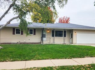 1537 22nd Ave S, Fargo, ND 58103