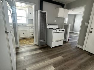 377 Manchester St APT 2, Manchester, NH 03103