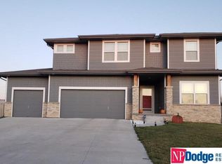 8911 S 169th St, Omaha, NE 68136