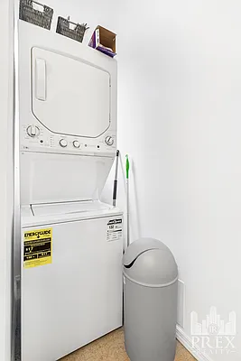 Rented by R New York | media 7