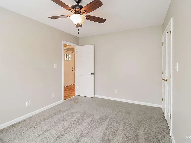 1114 Bridgewater Dr — Photo 13