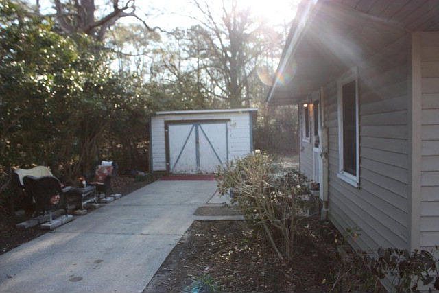 2nd image of 2372 Market Street Ext