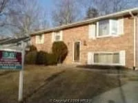 5601 Justina Dr photo 1