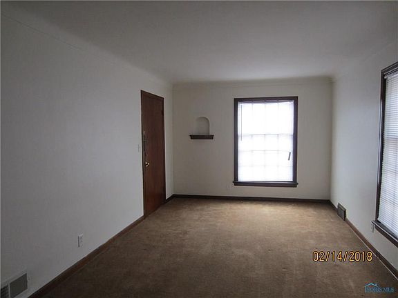 2nd image of 4290 Monroe St