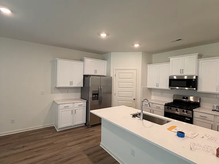 9894 Chelsea Park Trl — Photo 2