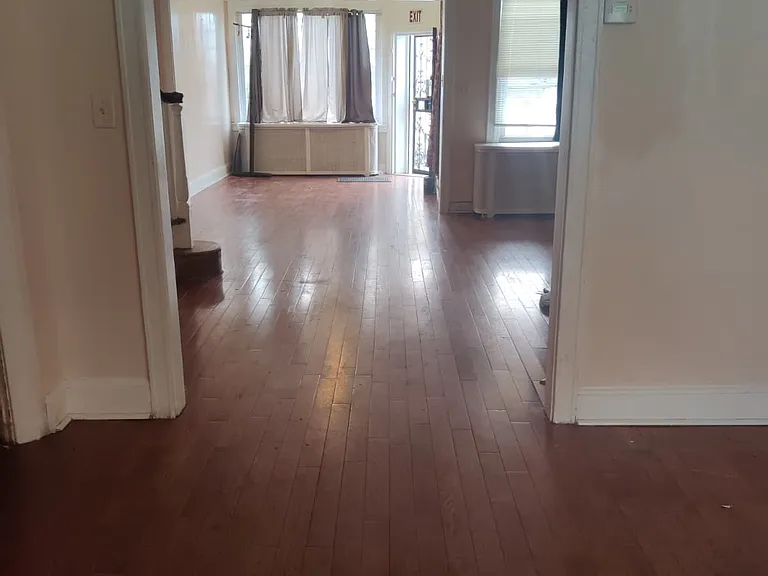 6603 N Gratz St — Photo 3